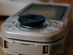 �M���ŏ_�炩���Ȃ�v���X�`�b�N�u���R�f�ށv���g�p