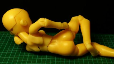 �S���Q�̃|�[�Y�Ȃ񂩂��B