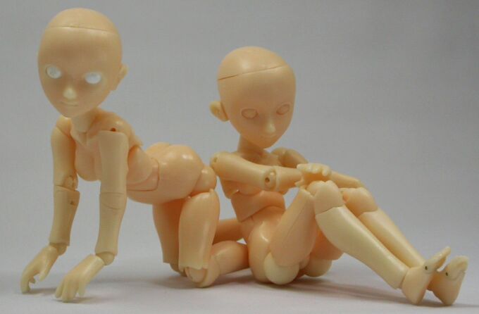 �l��΂��|�[�Y��̈������\�ł�