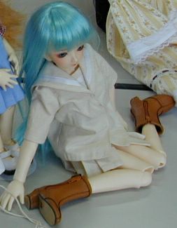 SDCute�B�傫���̓~�jSD�Ƃقړ����ł����A�~�jSD�p�̕��Ȃǂ͎኱�傫�߂ɂȂ��Ă��܂��̂����B