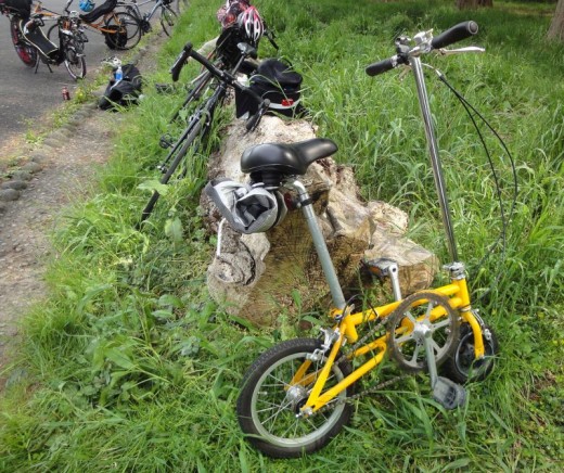 前輪だけ小径の自転車